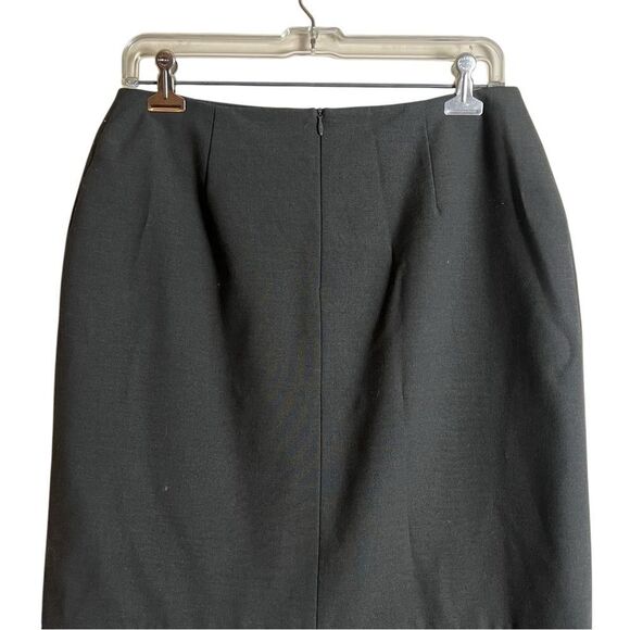 Louben II dark green peplum skirt. Size 10 - Picture 2 of 6